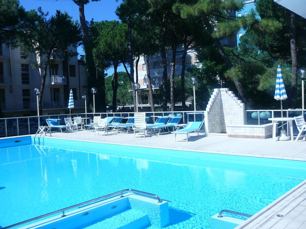 Hotel Astra 3*