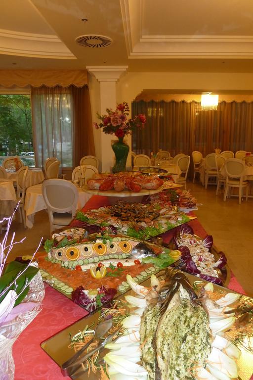 Hotel Astra 3*